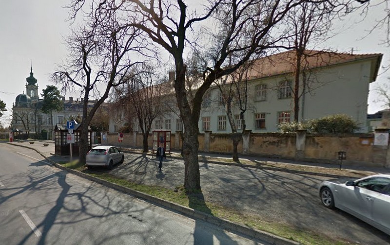 Keszthely, Sopron utca 2 parkoló