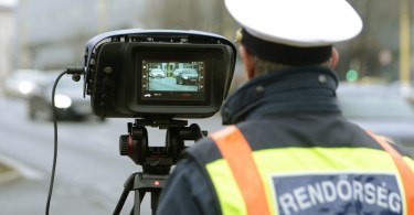 Új közlekedési ellenõrzési rendszert tesztel a rendõrség