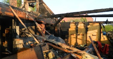 Teljesen kiégett egy bár Balatonszabadiban