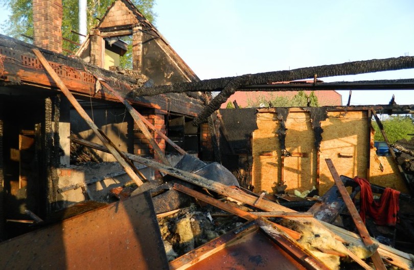 Teljesen kiégett egy bár Balatonszabadiban