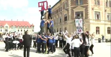 Flashmobbal készültek a VSZK diákjai az 50 éves jubileumra