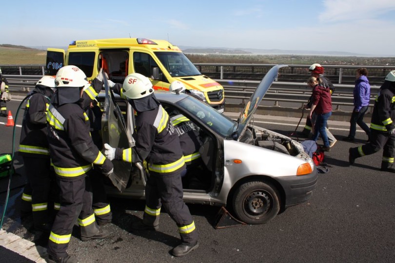 Gyakorlat a Kőröshegyi völgyhídon