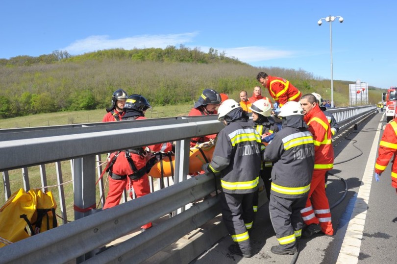 Gyakorlat a Kőröshegyi völgyhídon