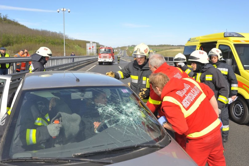 Gyakorlat a Kőröshegyi völgyhídon